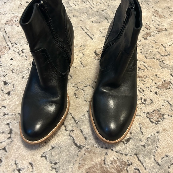 Black leather ankle boot size euro 38 - Picture 1 of 7